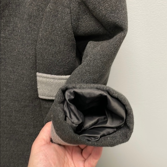 Tommy Hilfiger Military Style Jacket. Size XL. EUC - Picture 6 of 11